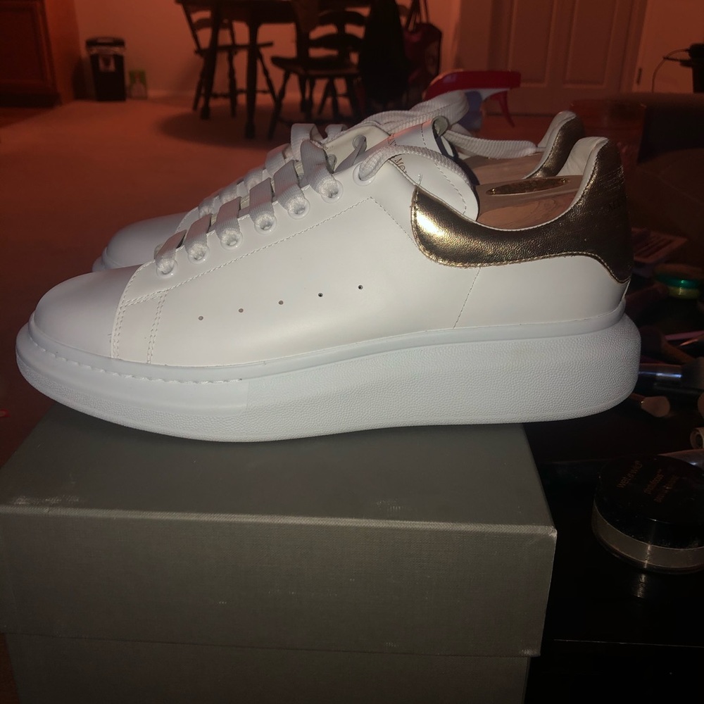 Oversized Alexander McQueen men’s sneakers